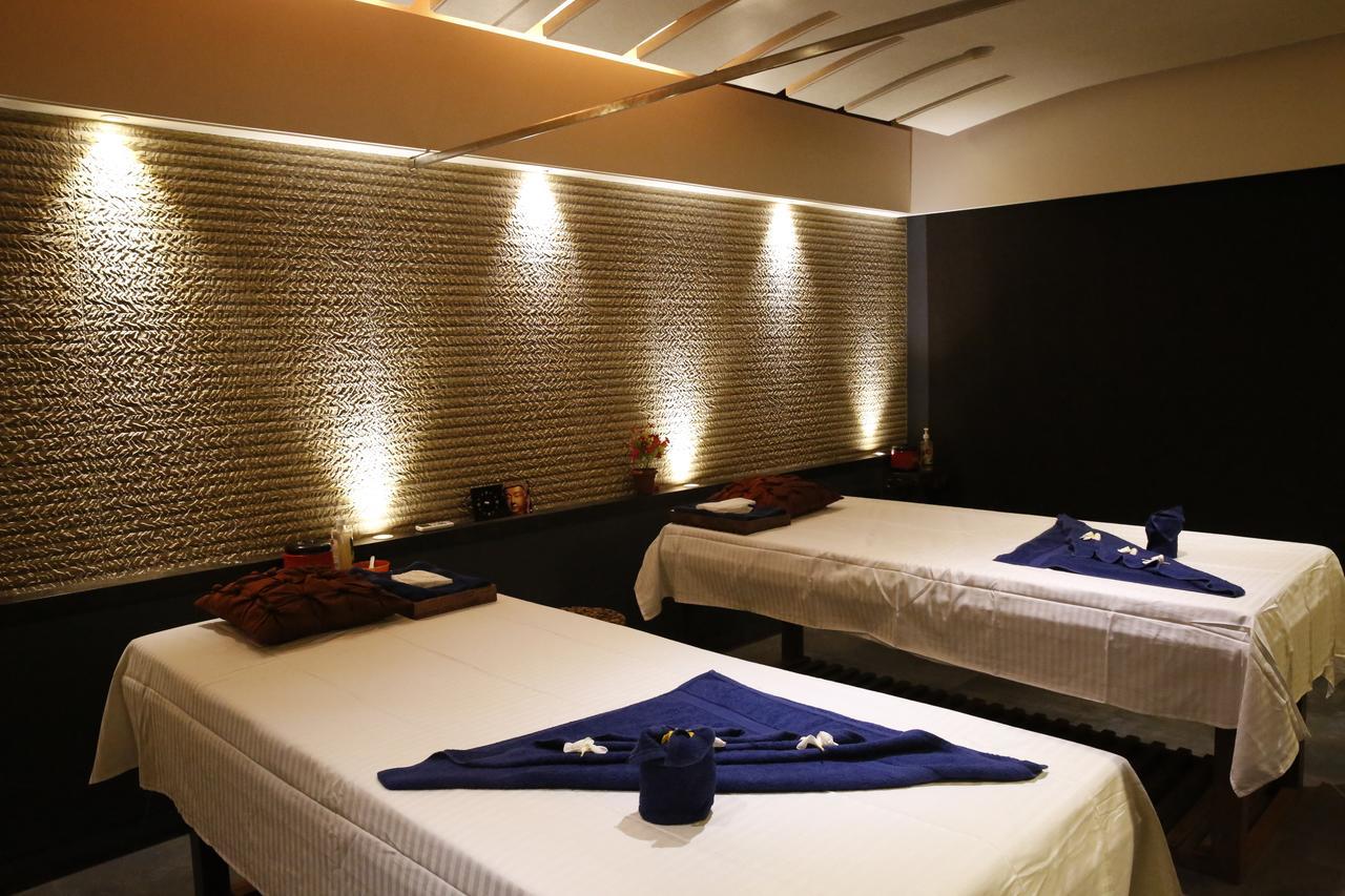Abhishek Beach Resort And Spa Ганпатипуле Екстериор снимка